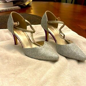 Forever Heels silver purple sparkle! Size 7 / 37-38 / 3” heel
Make me an offer!